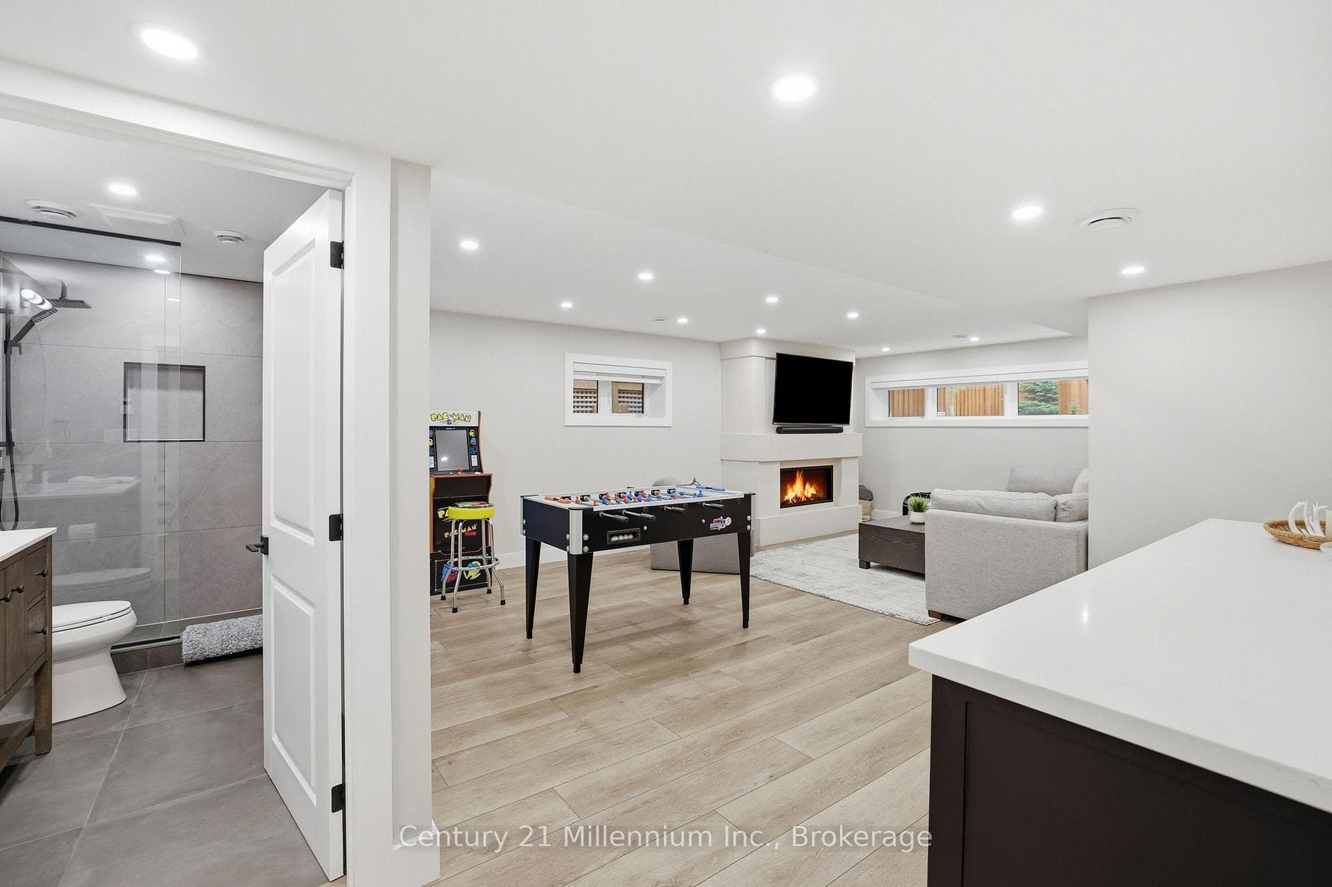 131 Courtland Street photo 34