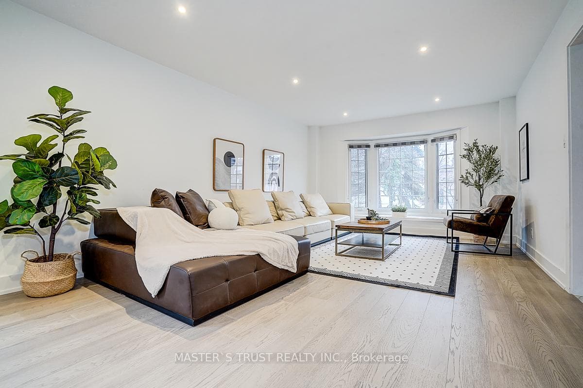 10 Melchior Crescent photo 9
