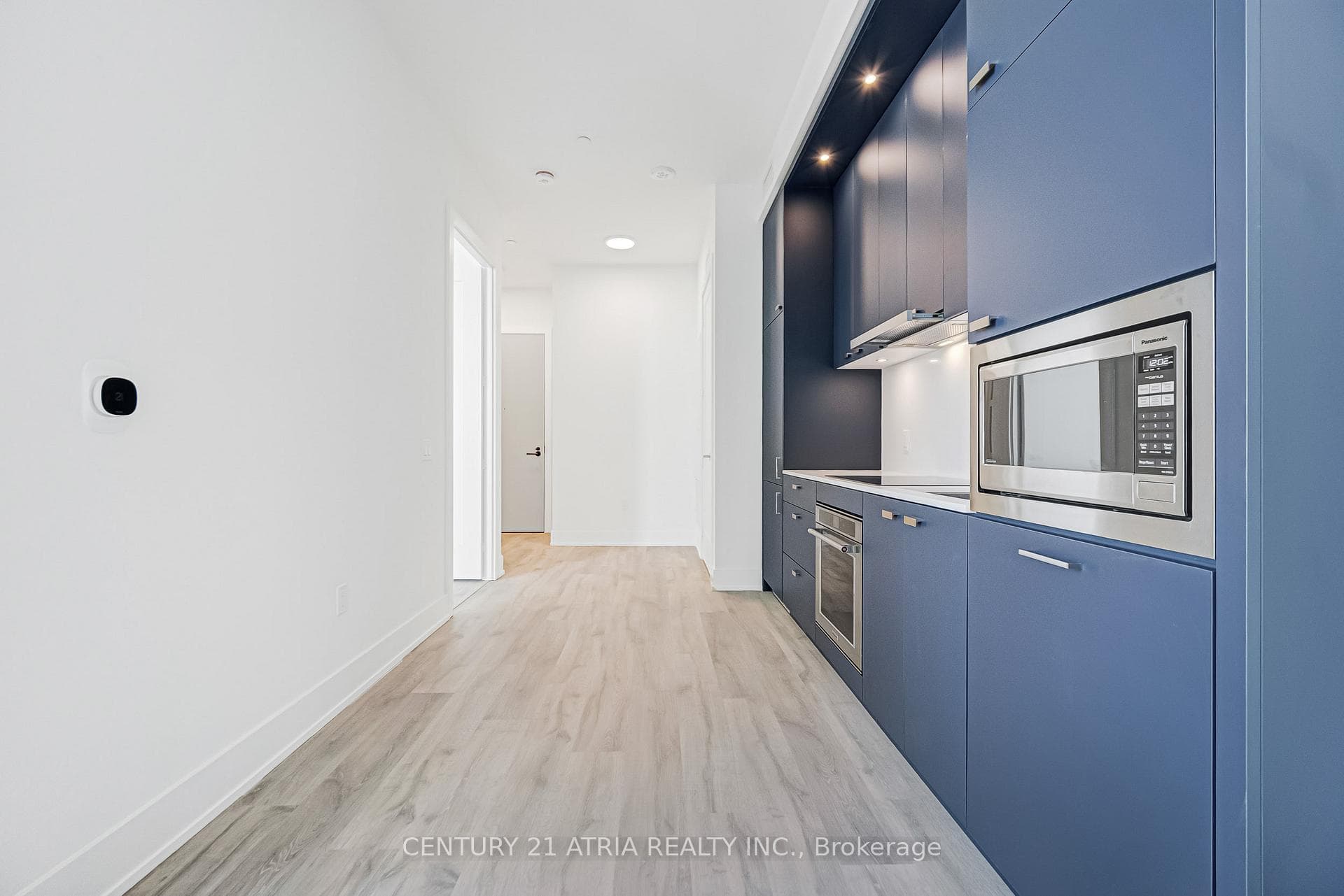 858 Dupont Street Unit 201 photo 1