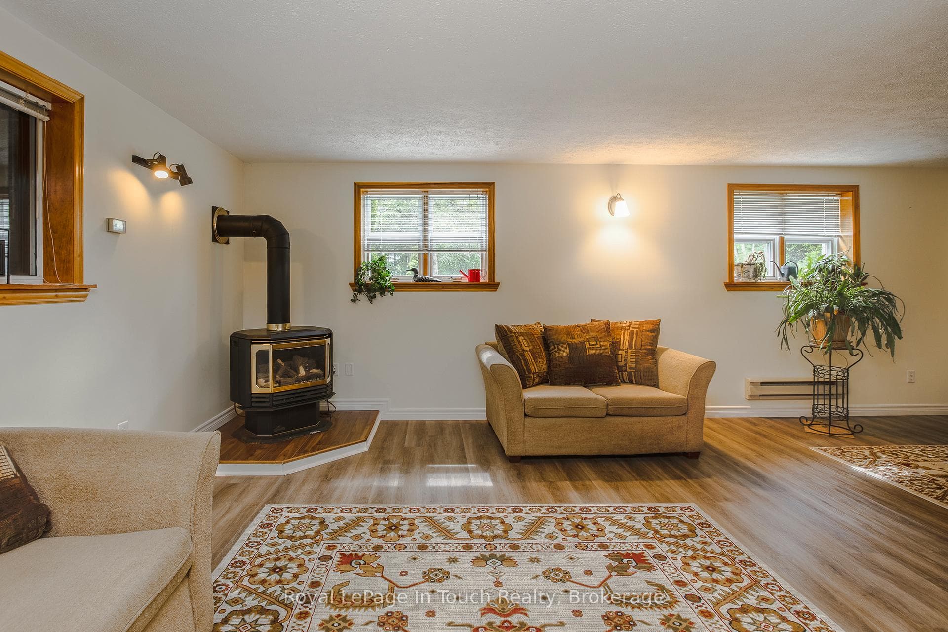 487 Tiny Beaches Road photo 25