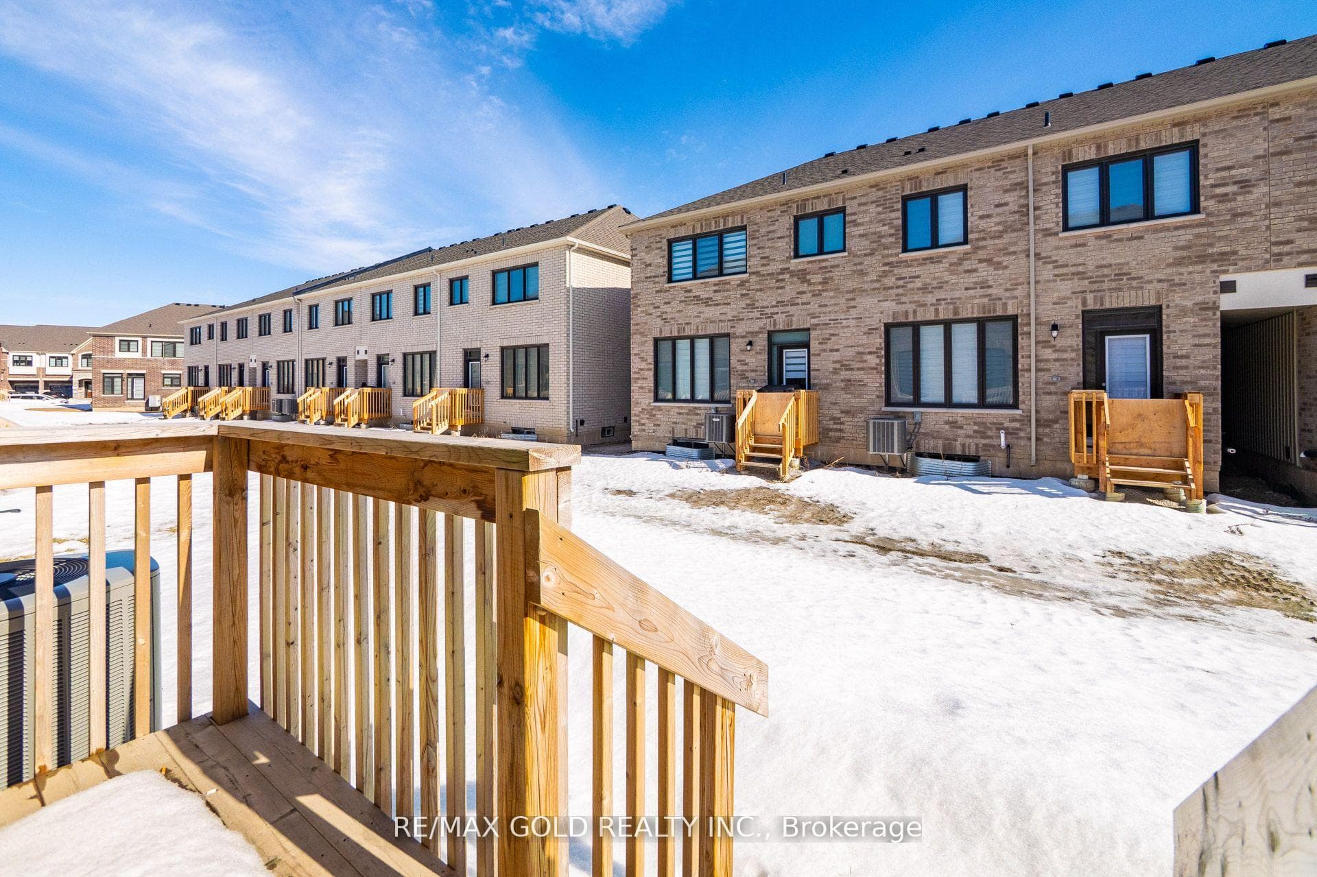 474 Bergamot Avenue photo 46