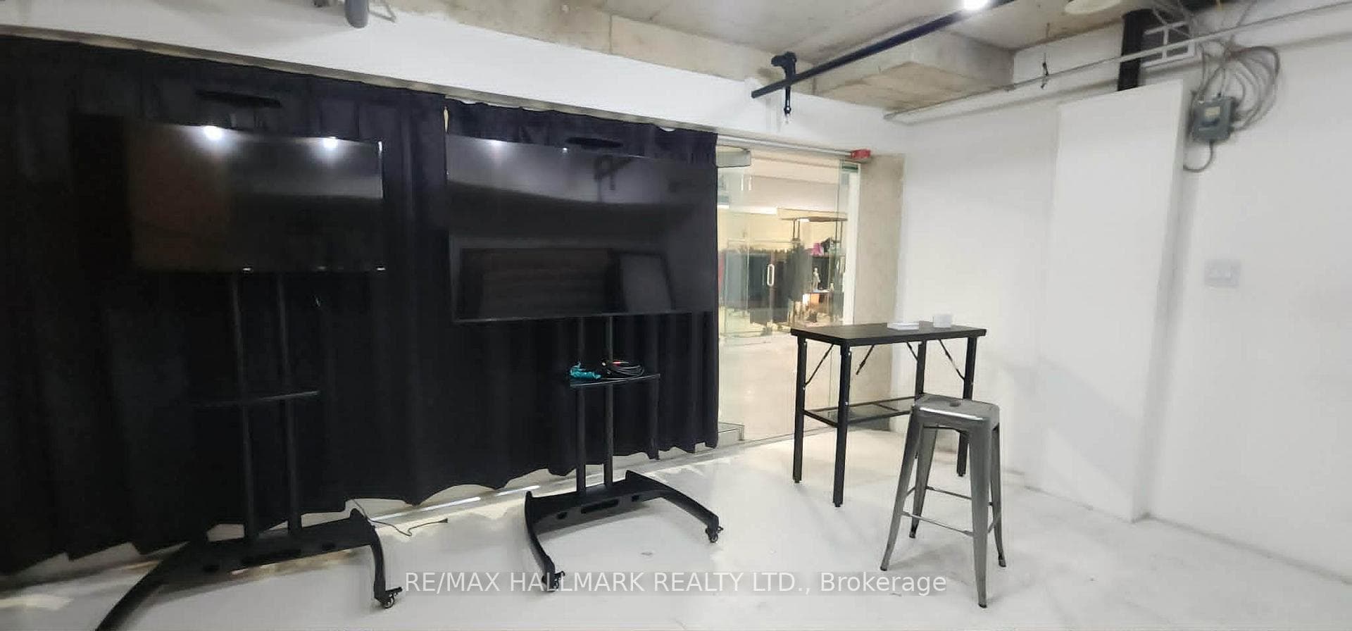 222 Spadina Avenue Unit C8 photo 2
