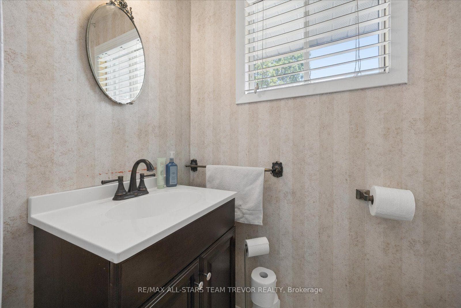 280 Bay Street photo 14