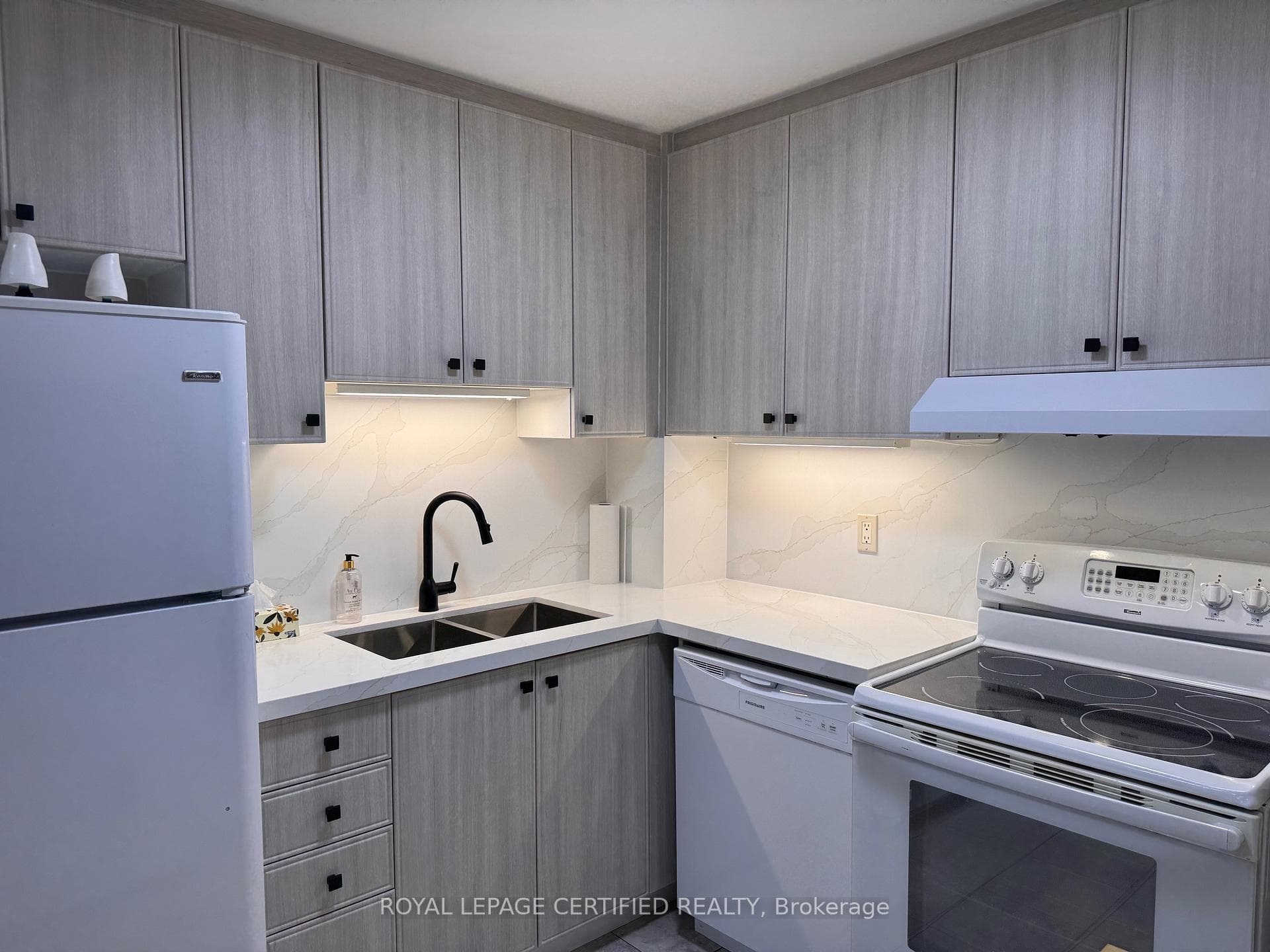 6720 Glen Erin Drive Unit G5 photo 10