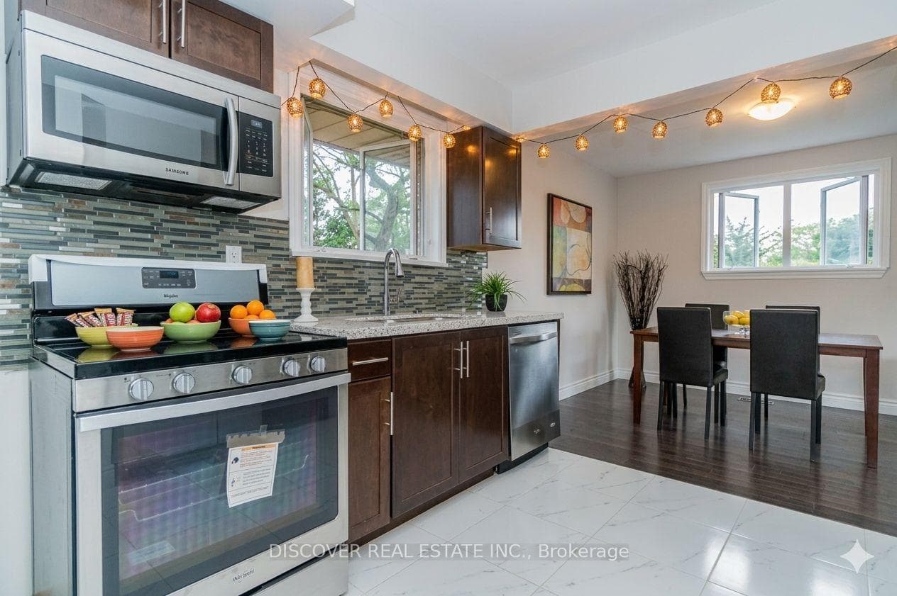 14 Donata Drive photo 4