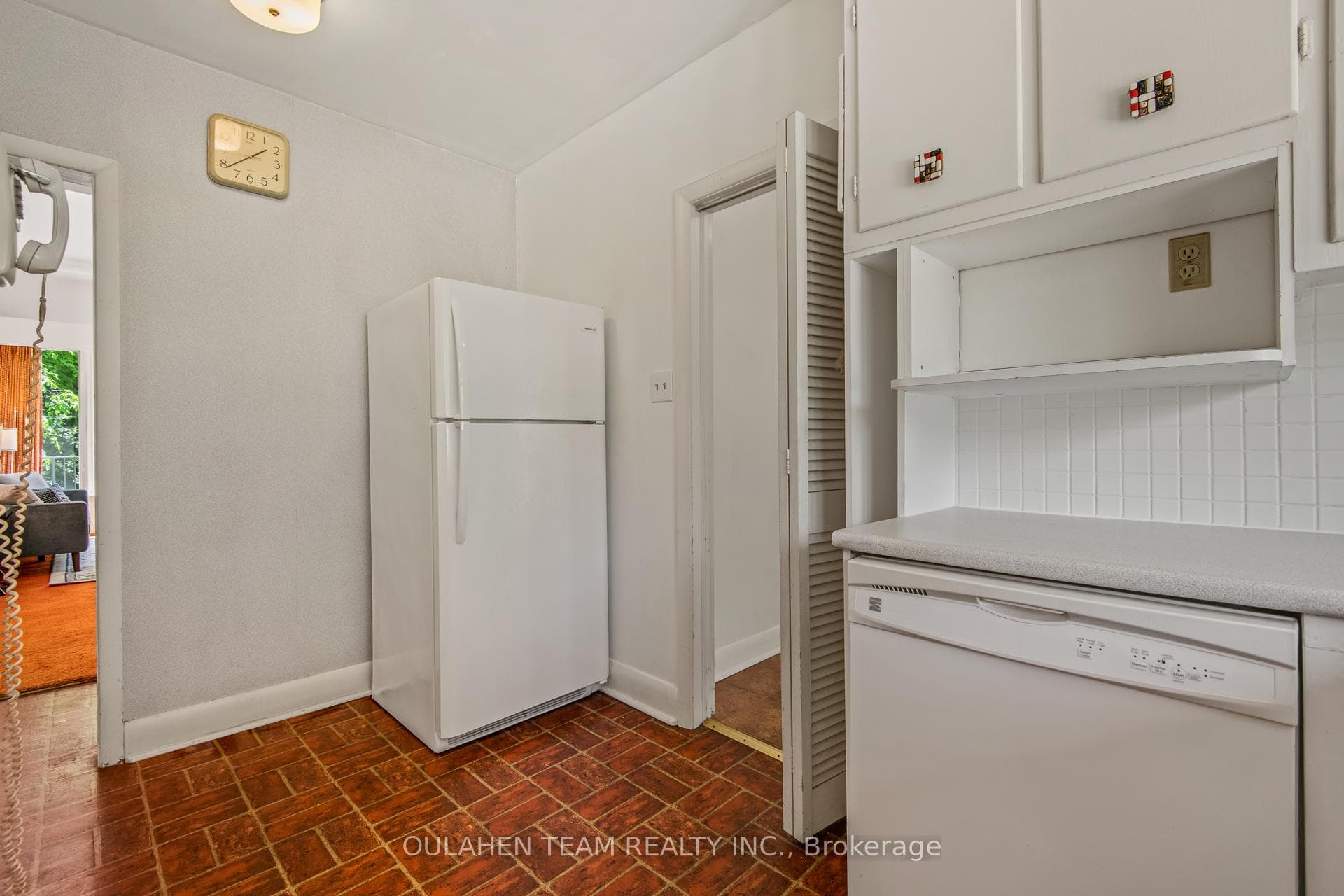 17 Wentworth Avenue photo 9