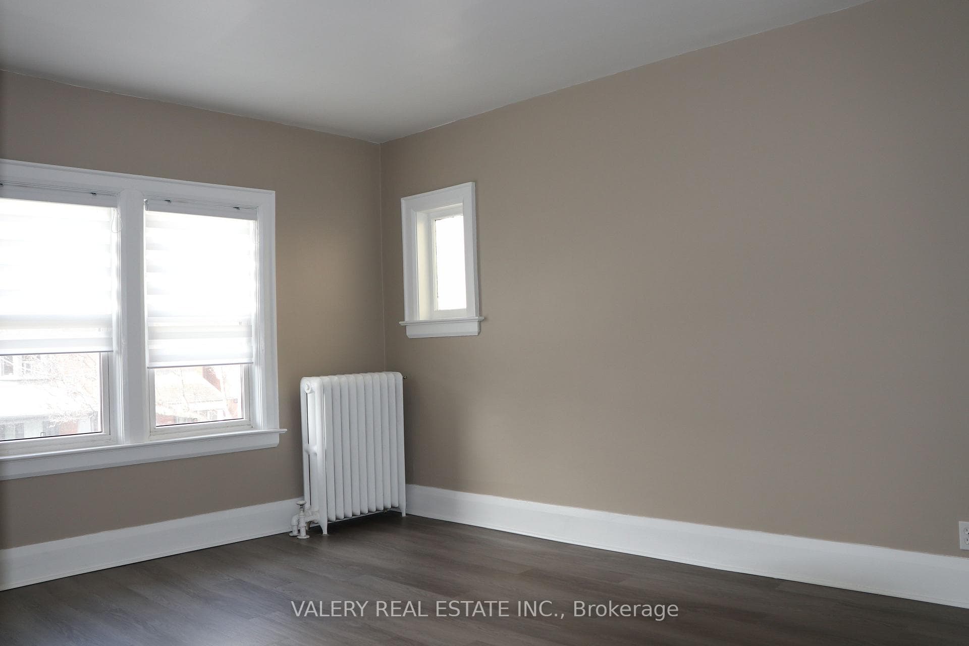 207 Oakwood Avenue photo 22