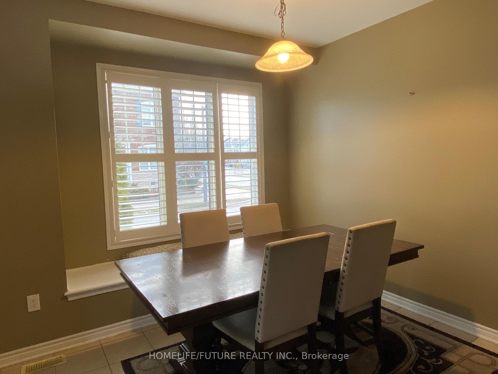 256 Riverlands Avenue photo 6