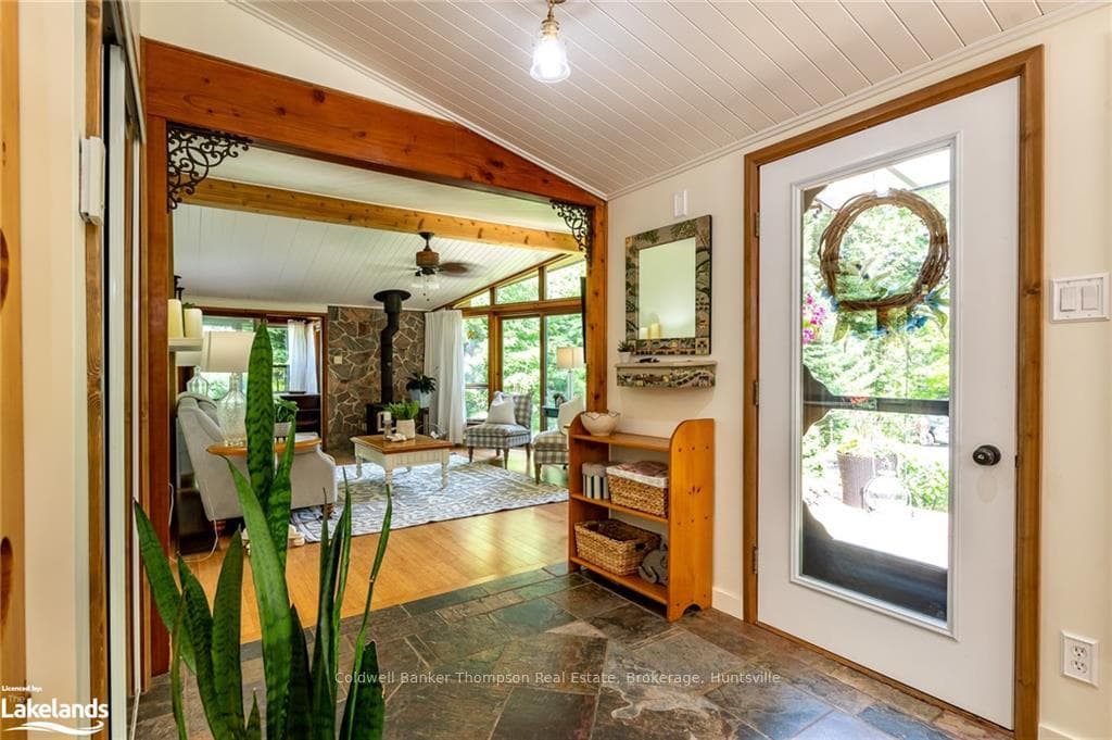 38 SALLYS Lane photo 3