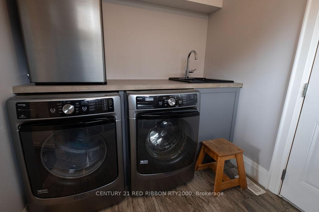 171 Acton Street photo 15