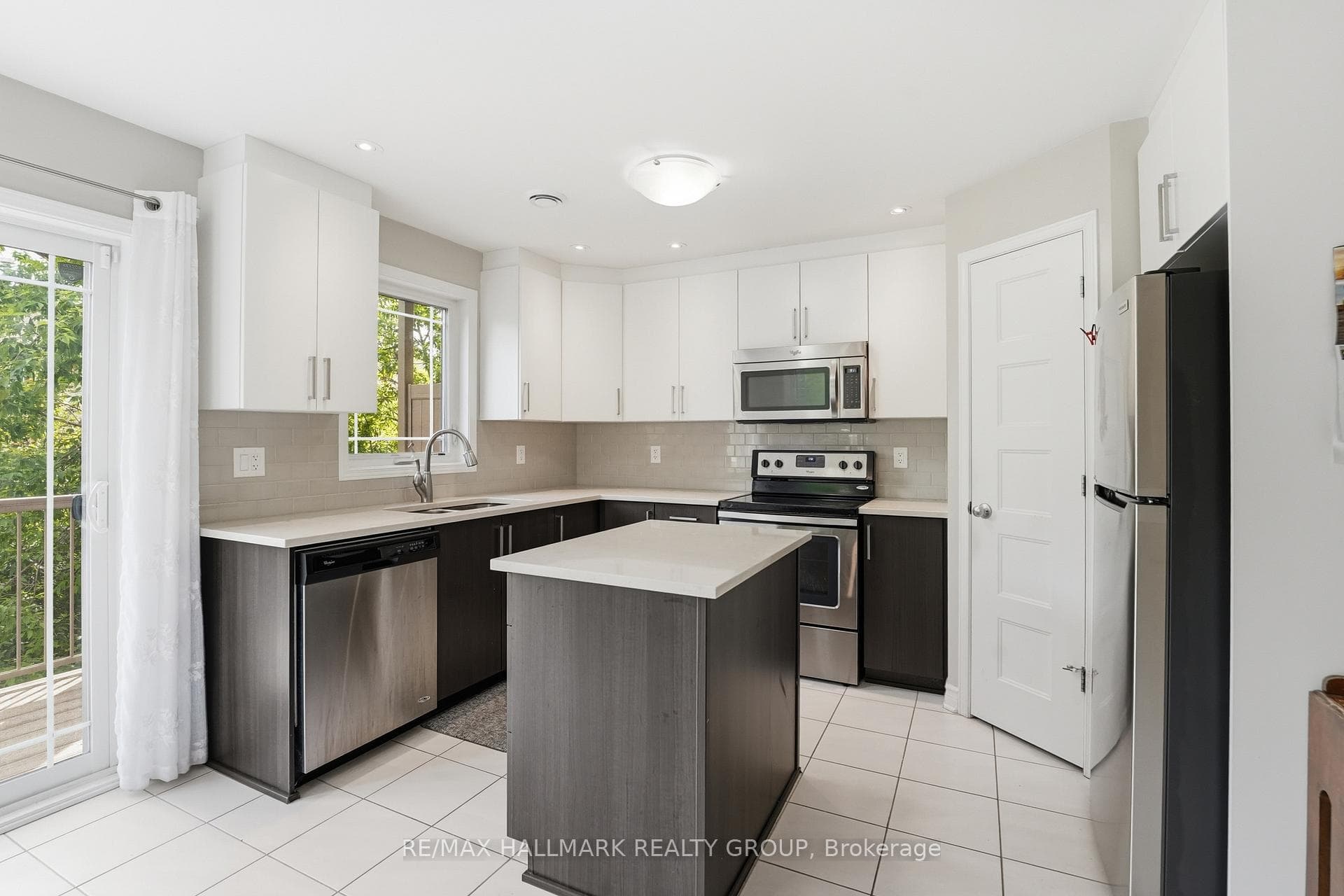 670 Danaca Private photo 7
