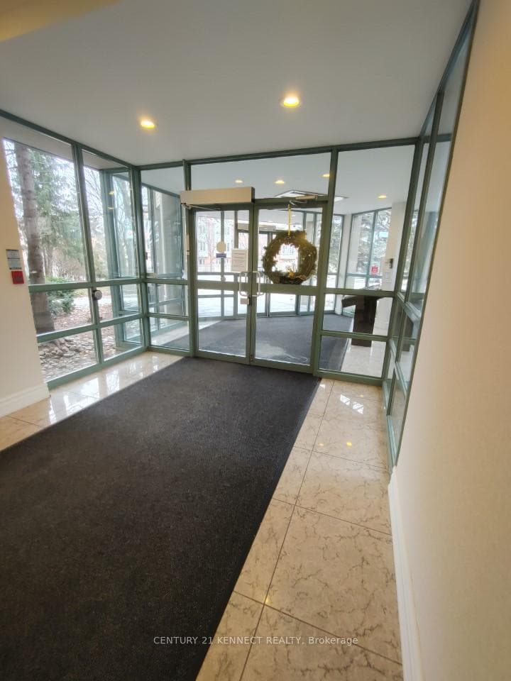 3 Ellesmere Street Unit 220 photo 2
