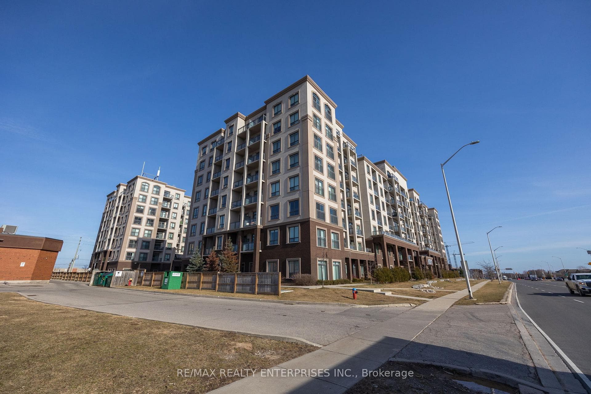 2490 Old Bronte Road Unit 204 photo 35