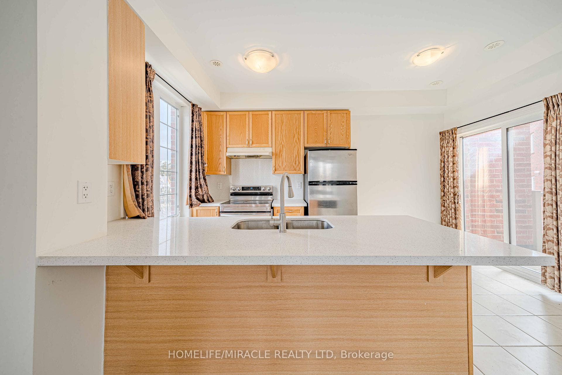 407 BEECHGROVE Drive Unit 56 photo 6