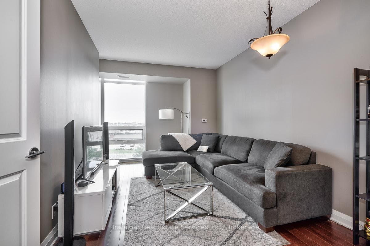 1055 Southdown Road Unit 512 photo 6