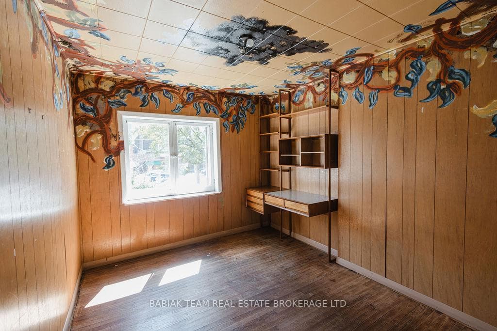 32 Radford Avenue photo 23