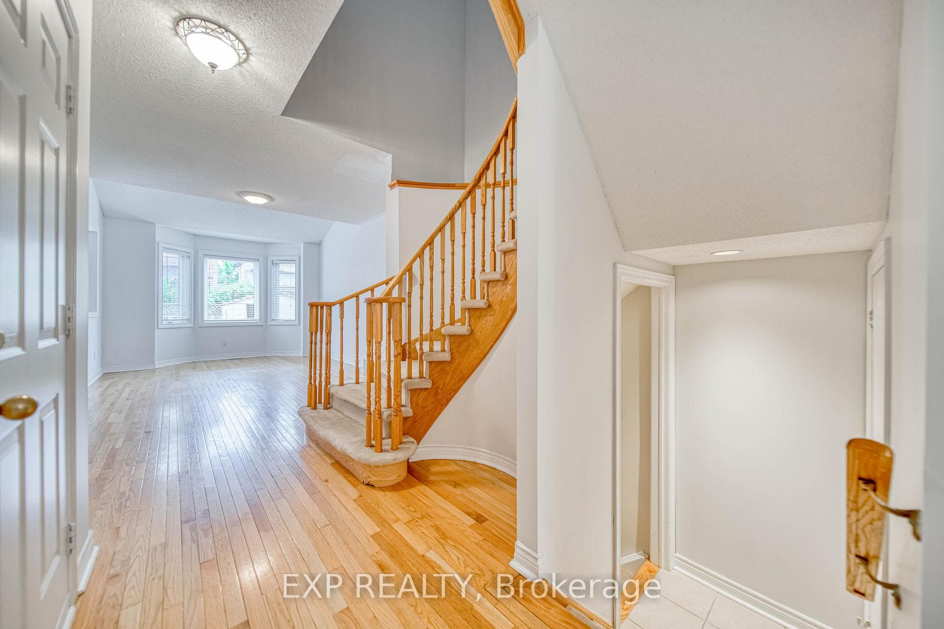 53 Earl Stewart Drive photo 5