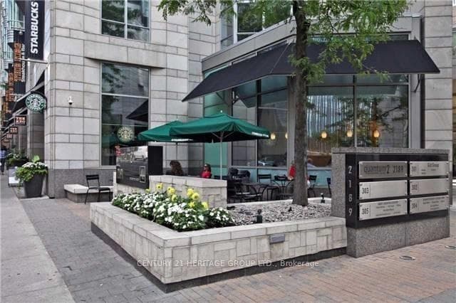 2181 Yonge Street Unit 1909 photo 7