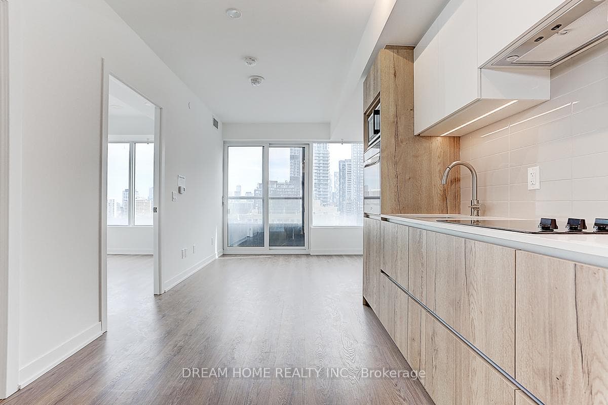 319 jarvis Street Unit 1116 photo 19