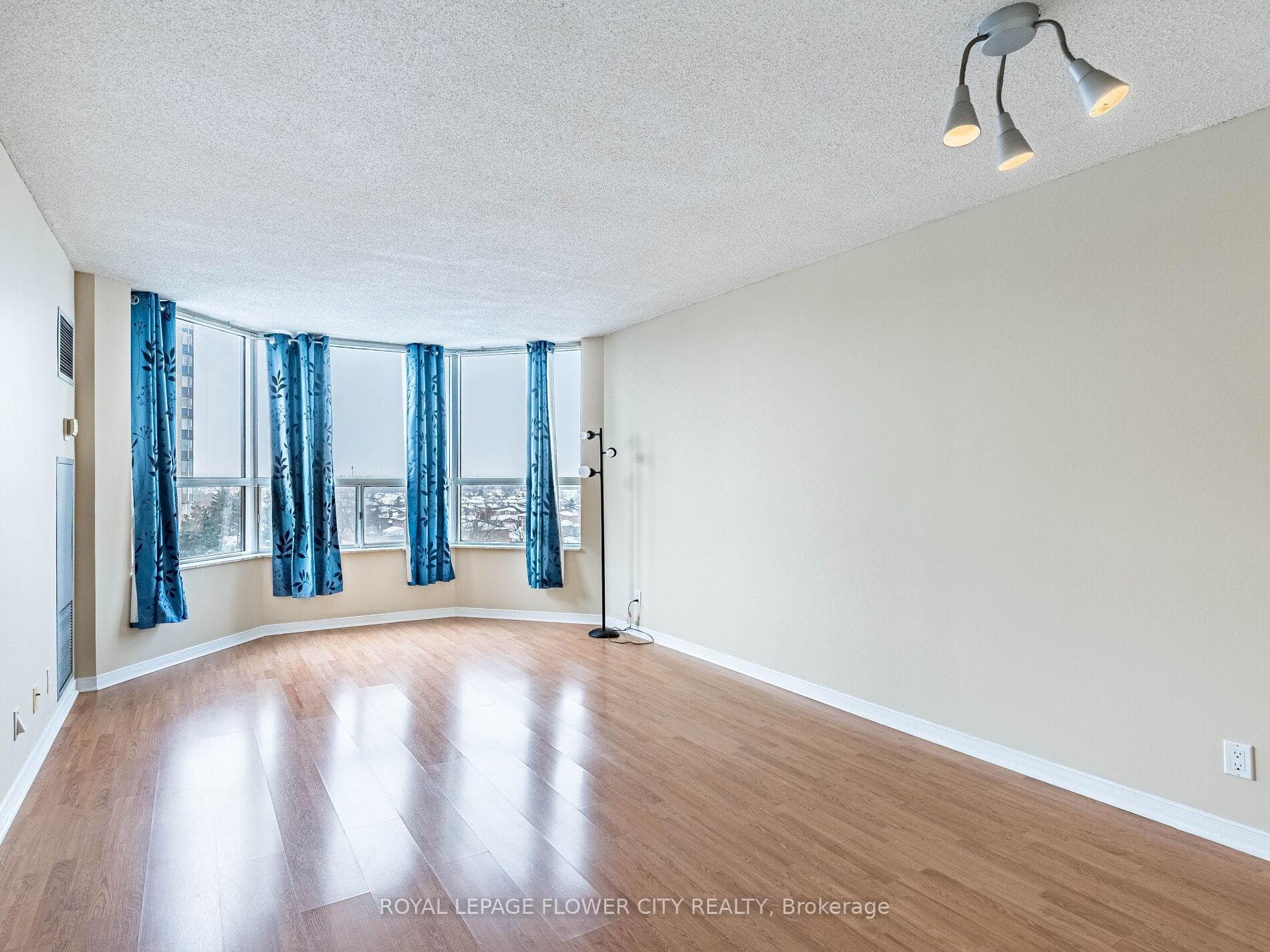 6 Humberline Drive Unit 604 photo 15