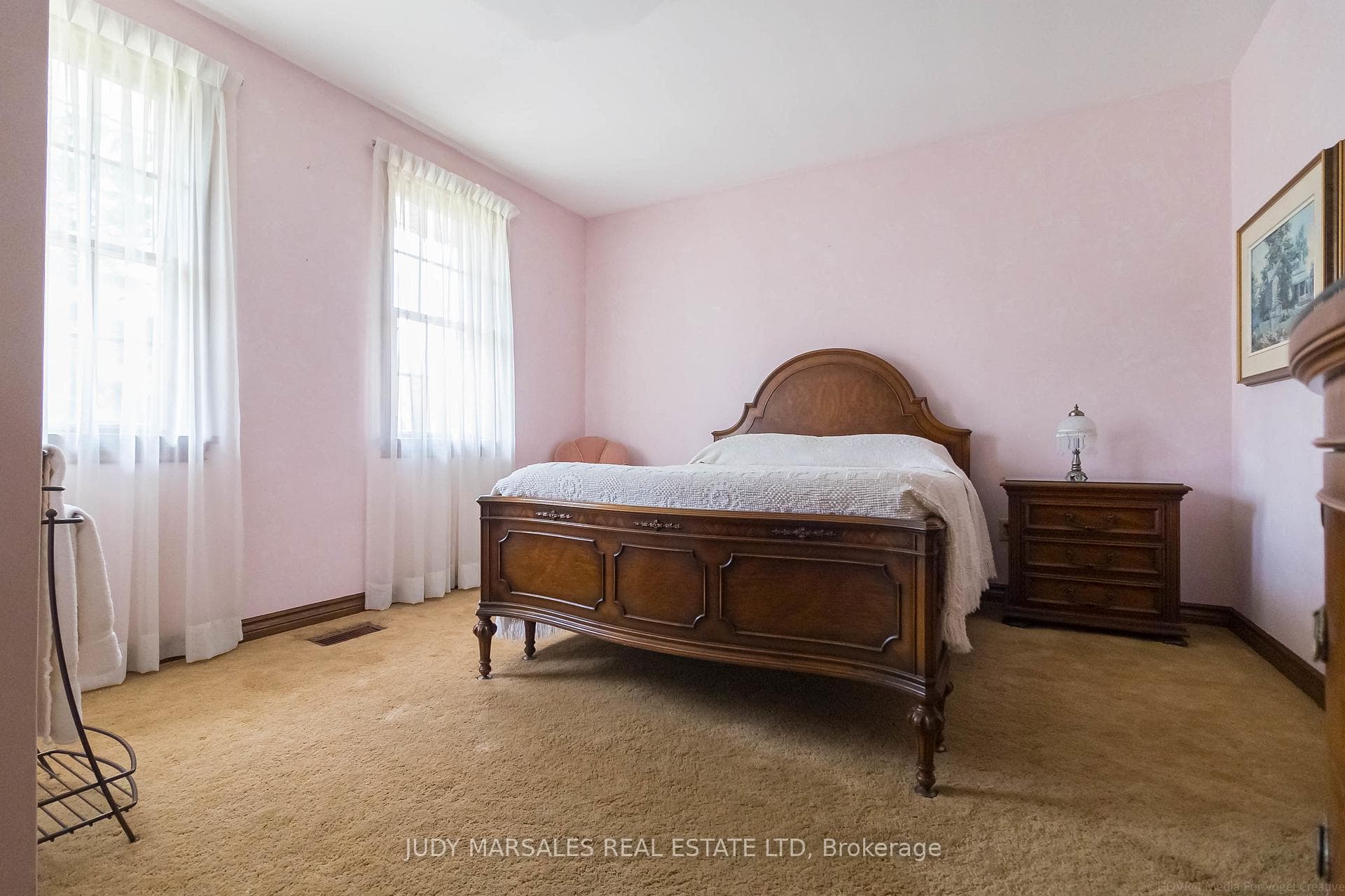 637 Hiawatha Boulevard photo 34