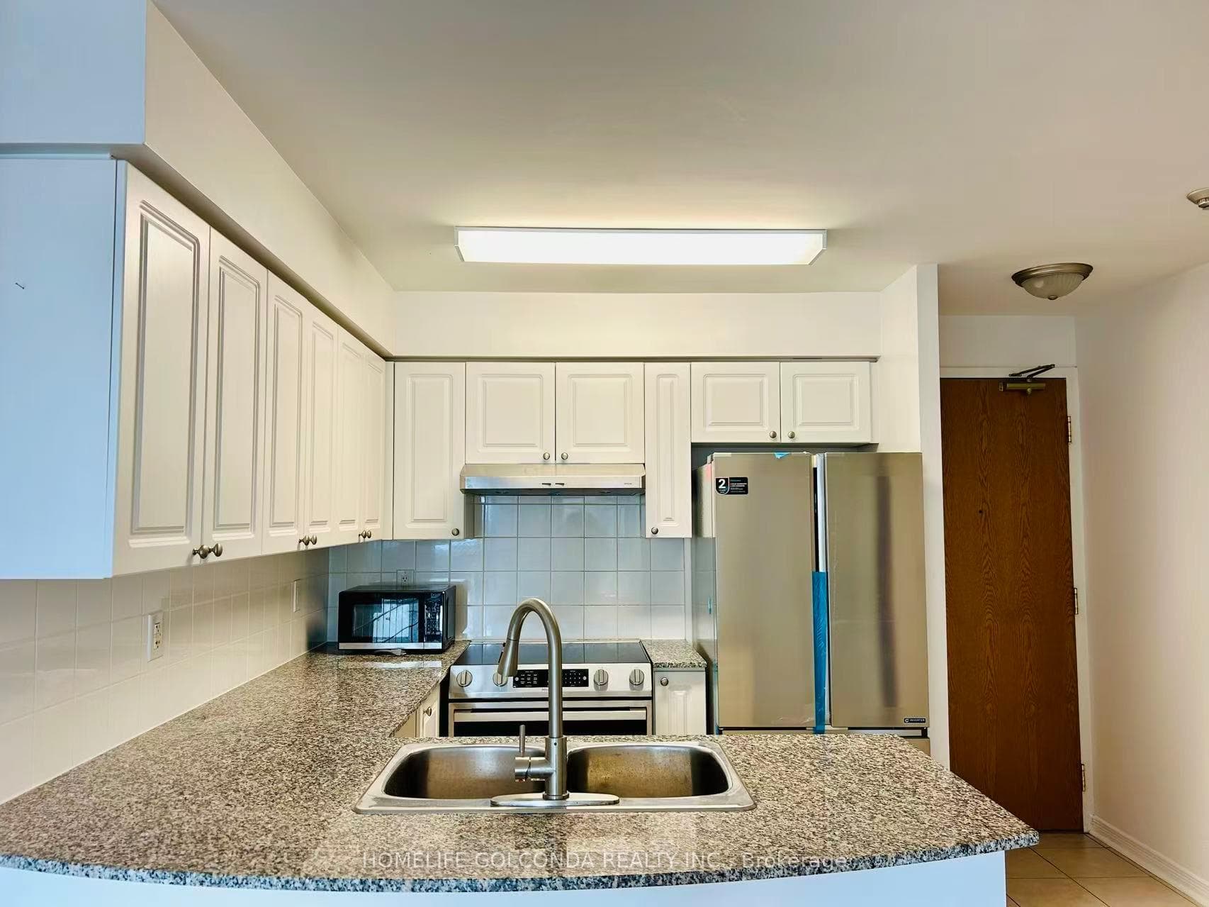 5500 Yonge Street Unit 505 photo 16