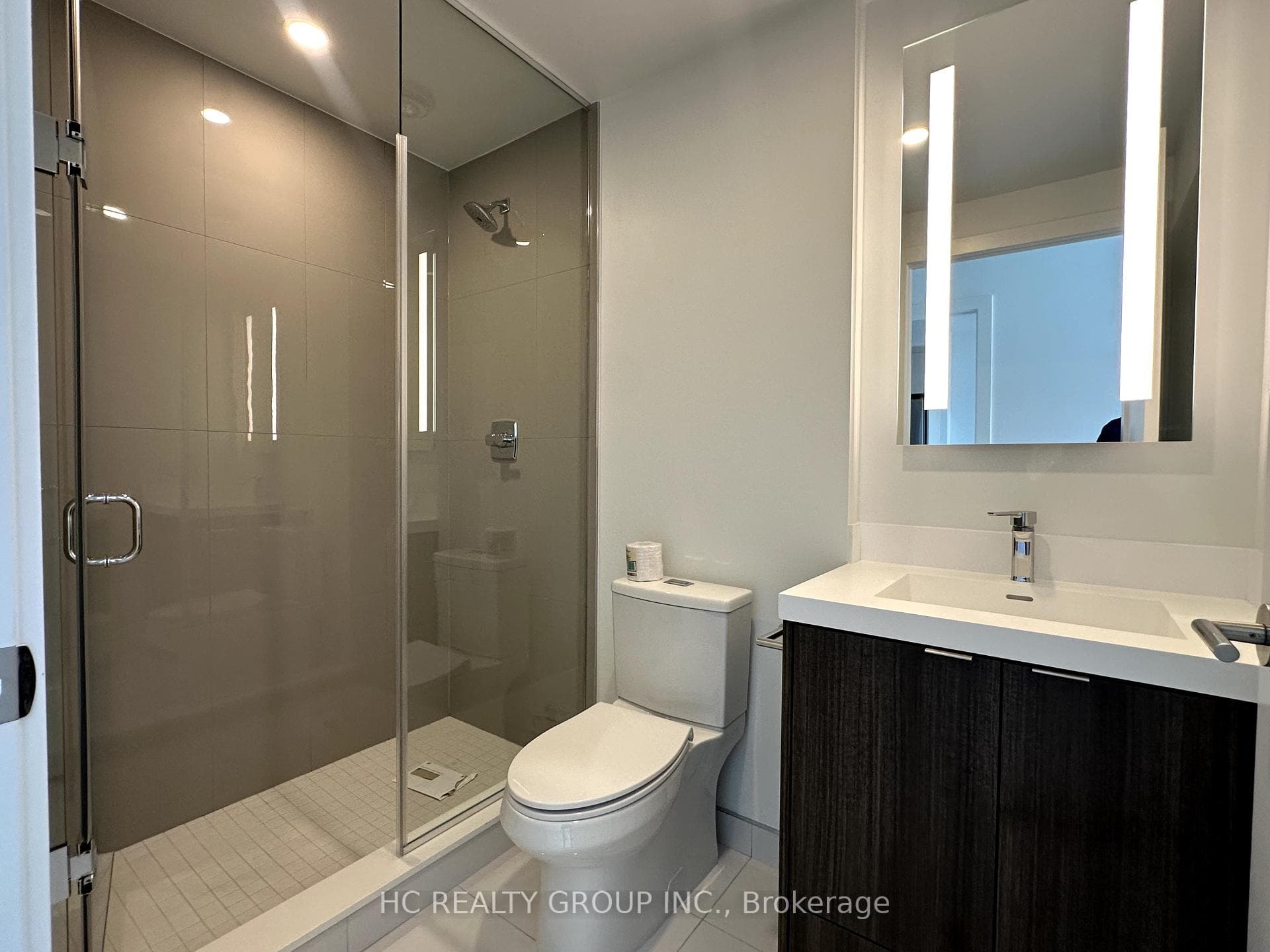 30 Inn On The Park Drive Unit 215 photo 8