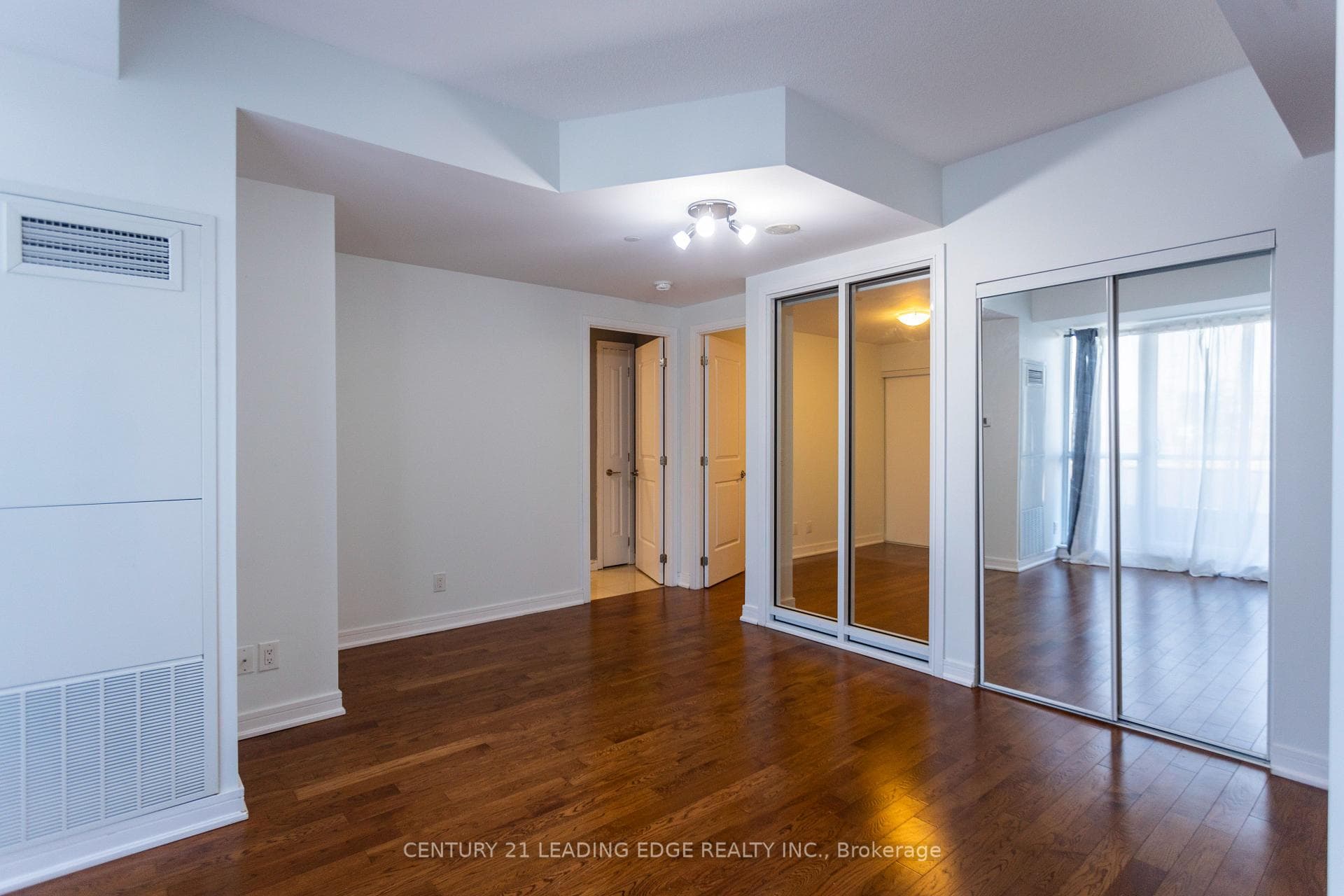 9205 Yonge Street Unit 216 NE photo 13