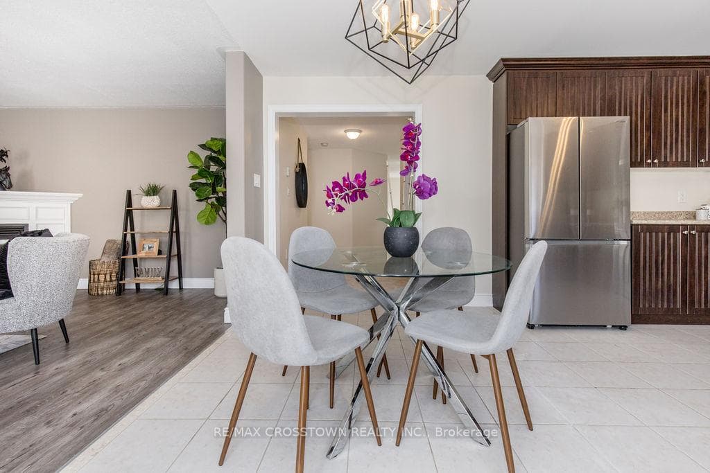3040 Emperor Drive photo 11
