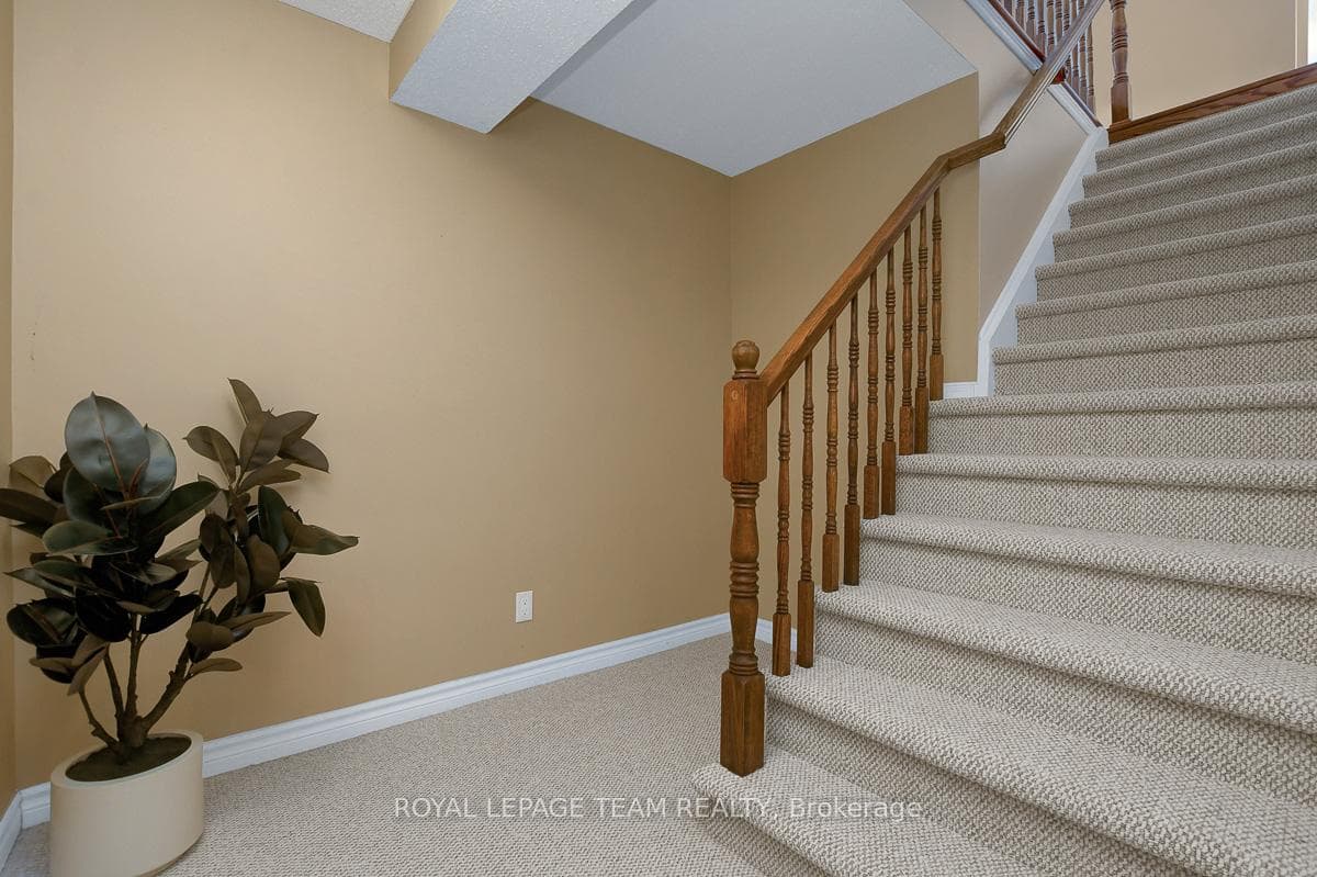 58 Grand Harbour Court photo 36