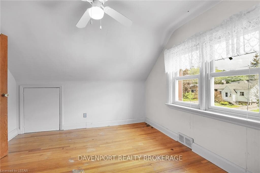 723 STRATHMEYER Street photo 21