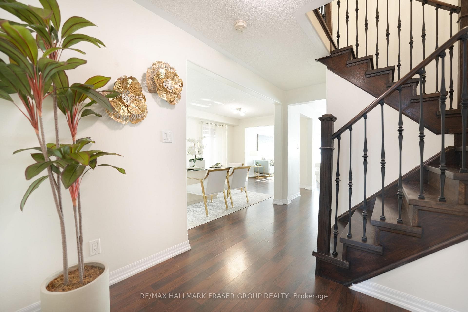1800 Silverstone Crescent photo 3