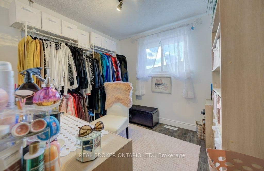 34 Willow Green Court photo 14