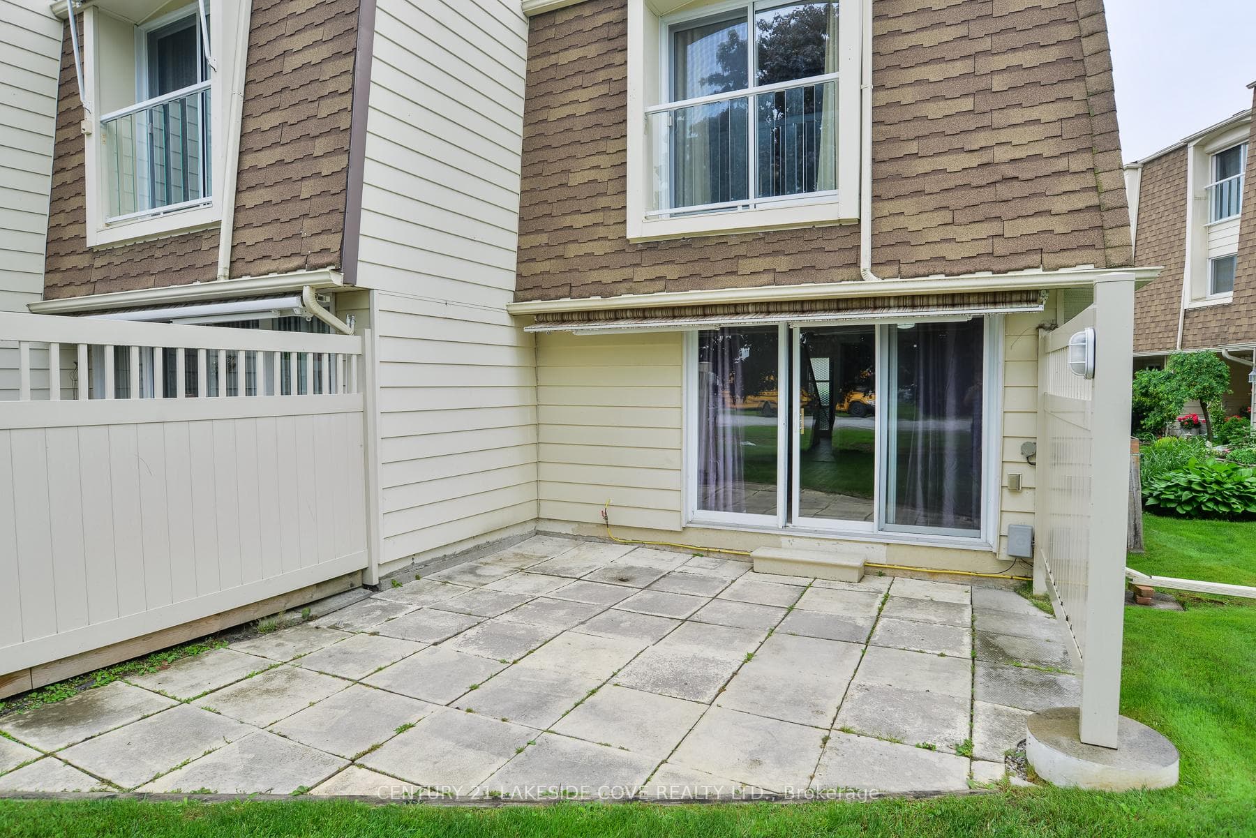 4 Paradise Boulevard Unit 5 photo 22