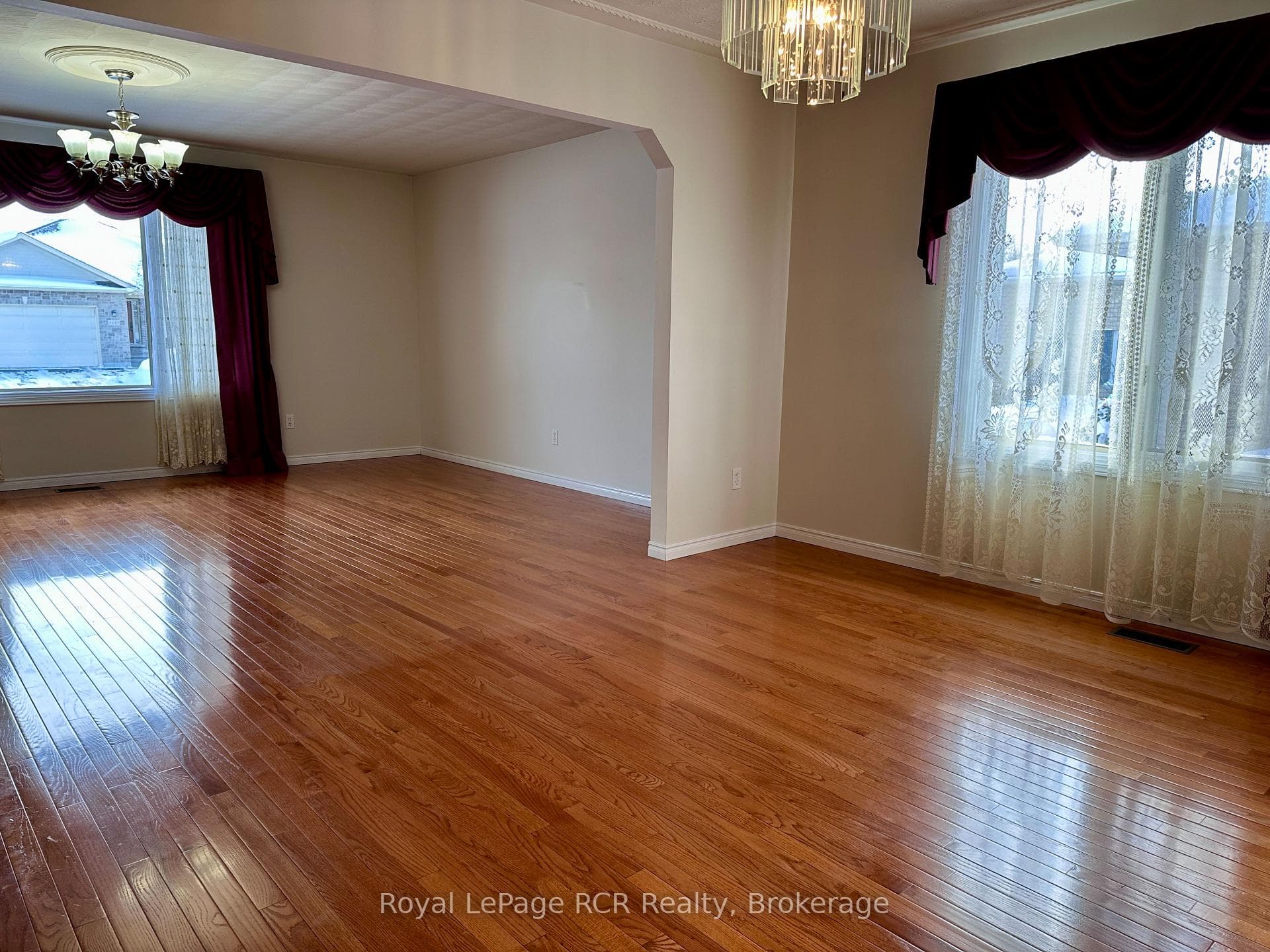 218 4th Street Crescent photo 9