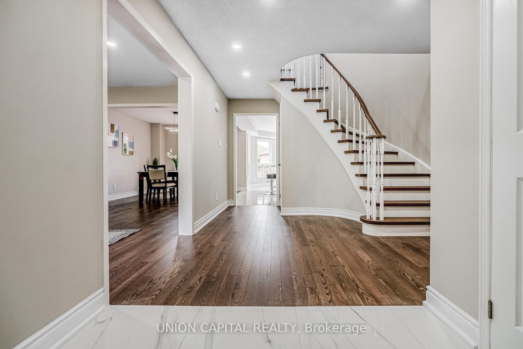 4563 Guildwood Way photo 5