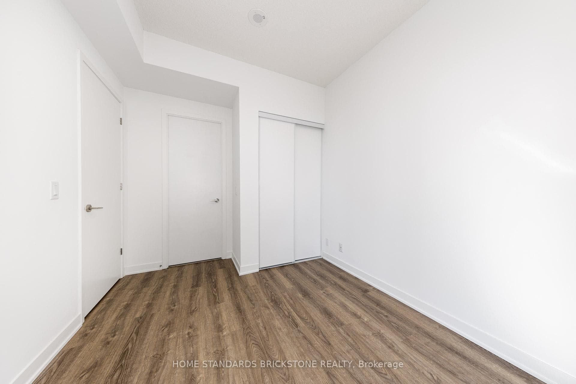 180 Front Street Unit 1609 photo 13