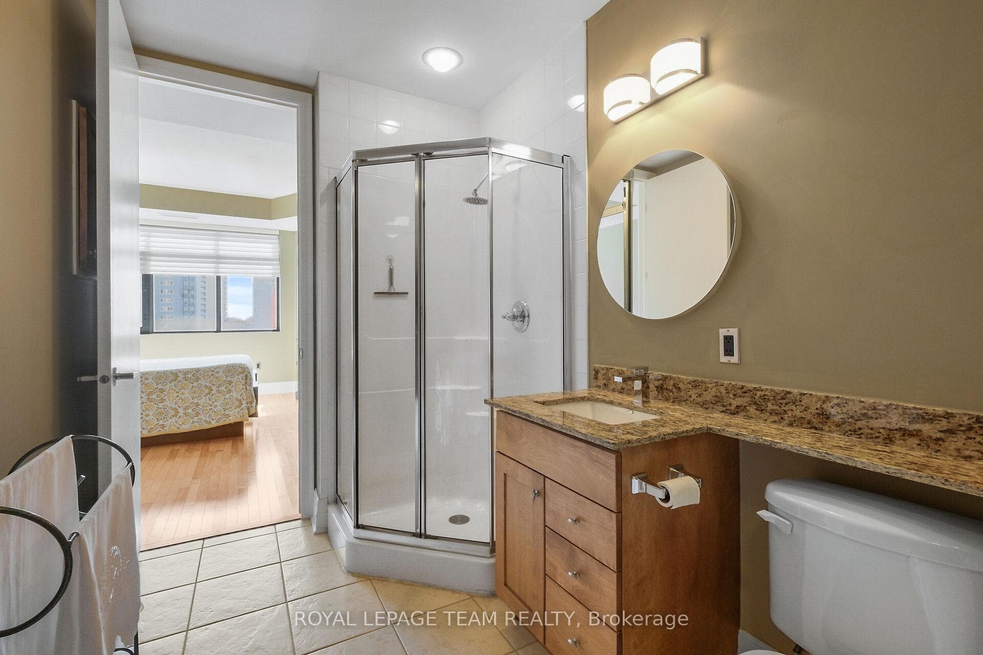 375 LISGAR Street Unit 701 photo 22