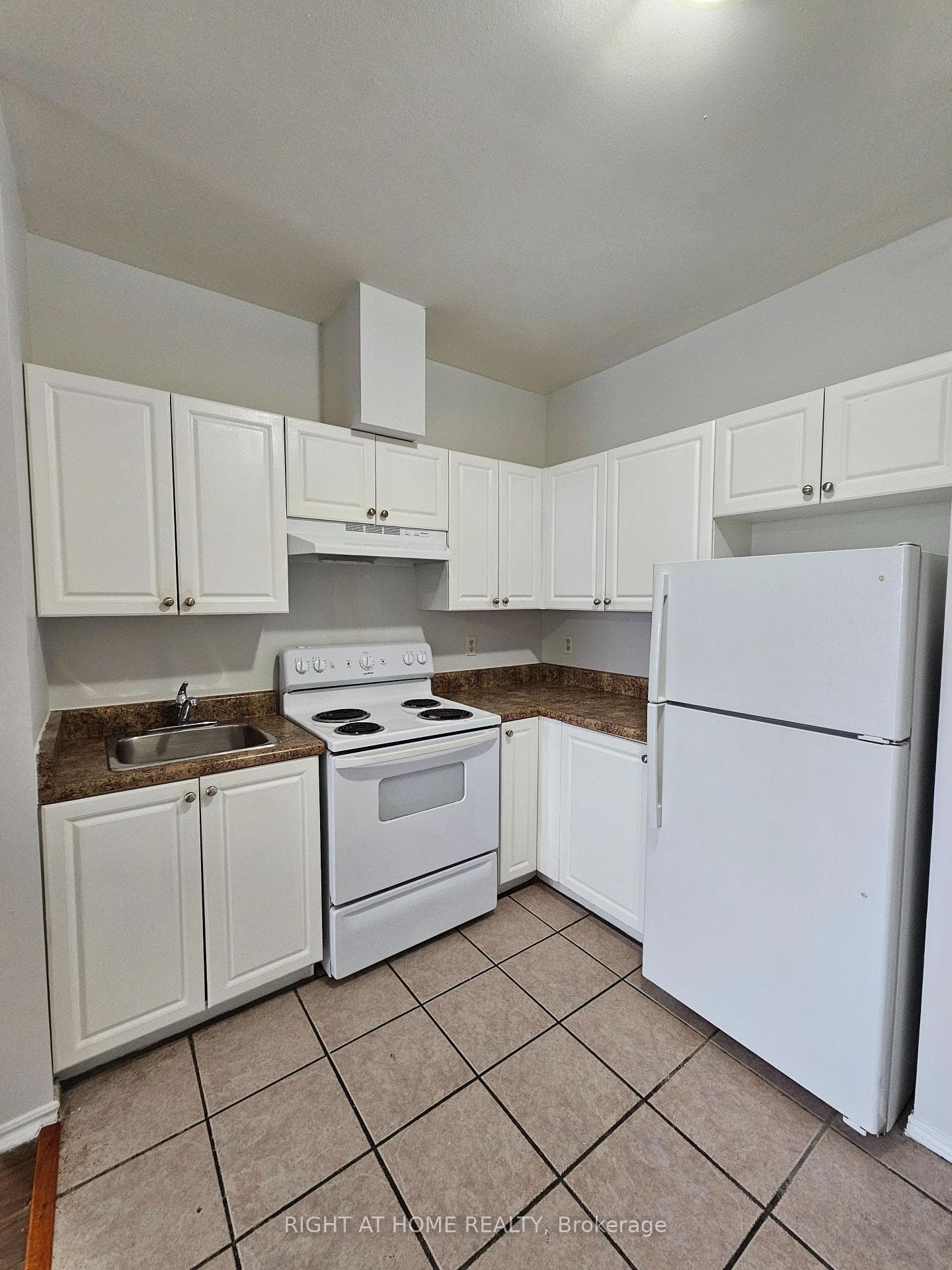 1801 Eglinton Avenue Unit 307 photo 2
