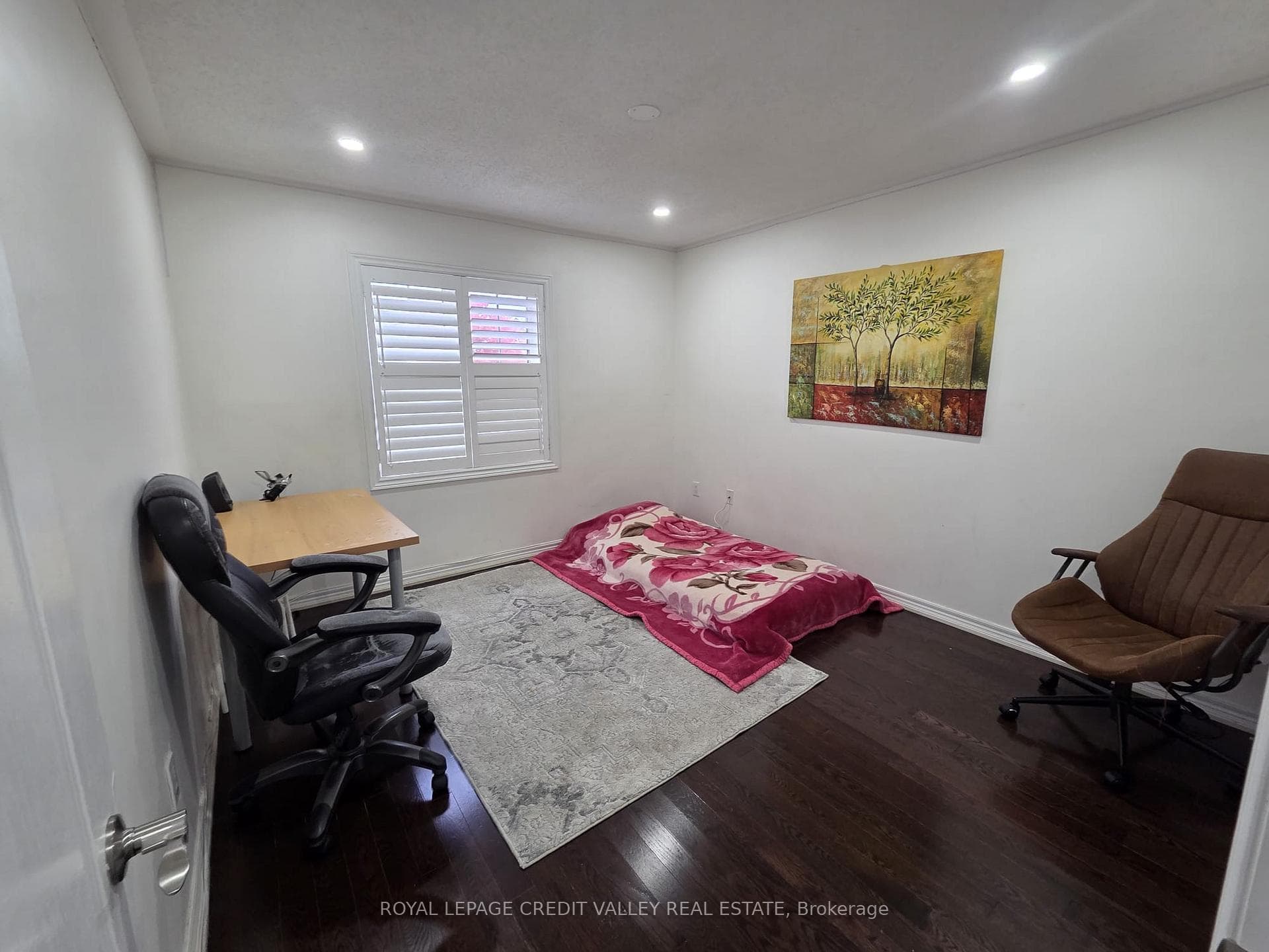 242 Jarrett Xing (UPPER) Court photo 30
