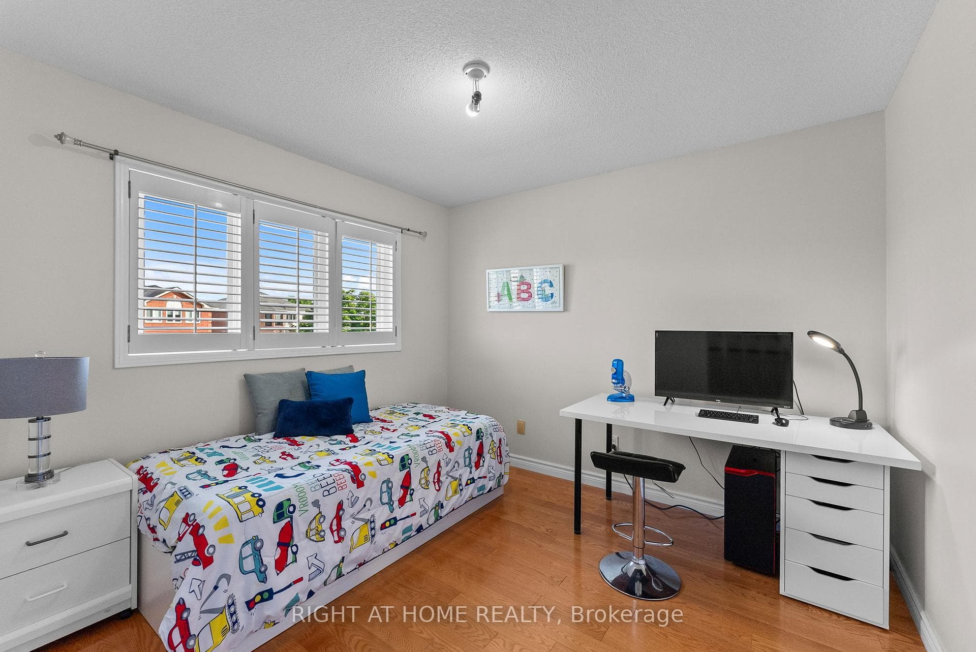 6340 Ormindale Way photo 21