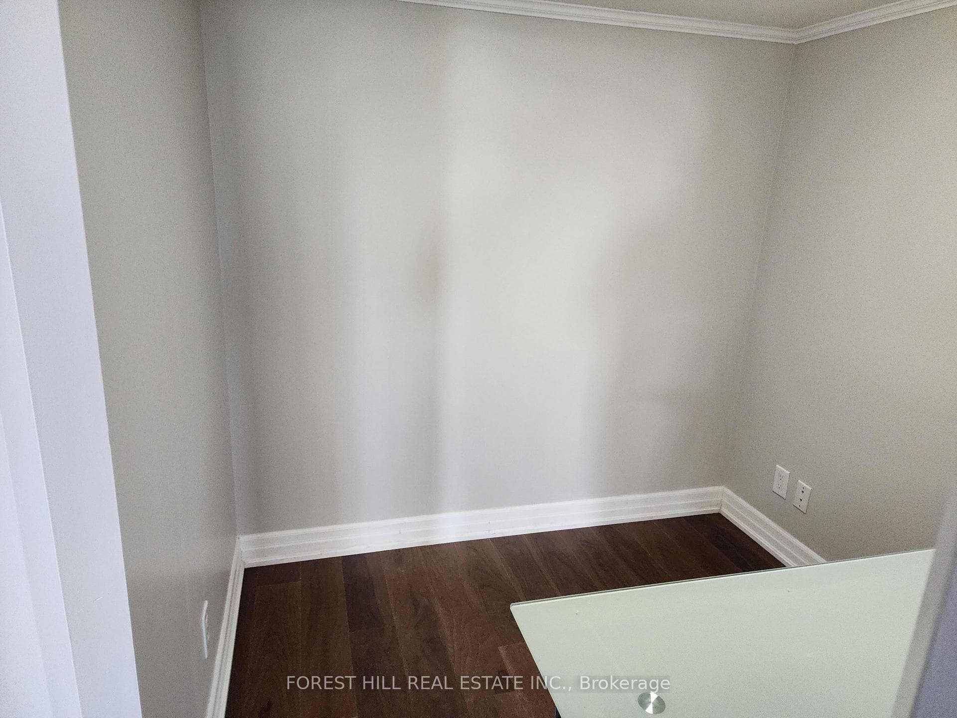 500 St. Clair Avenue Unit 401 photo 6