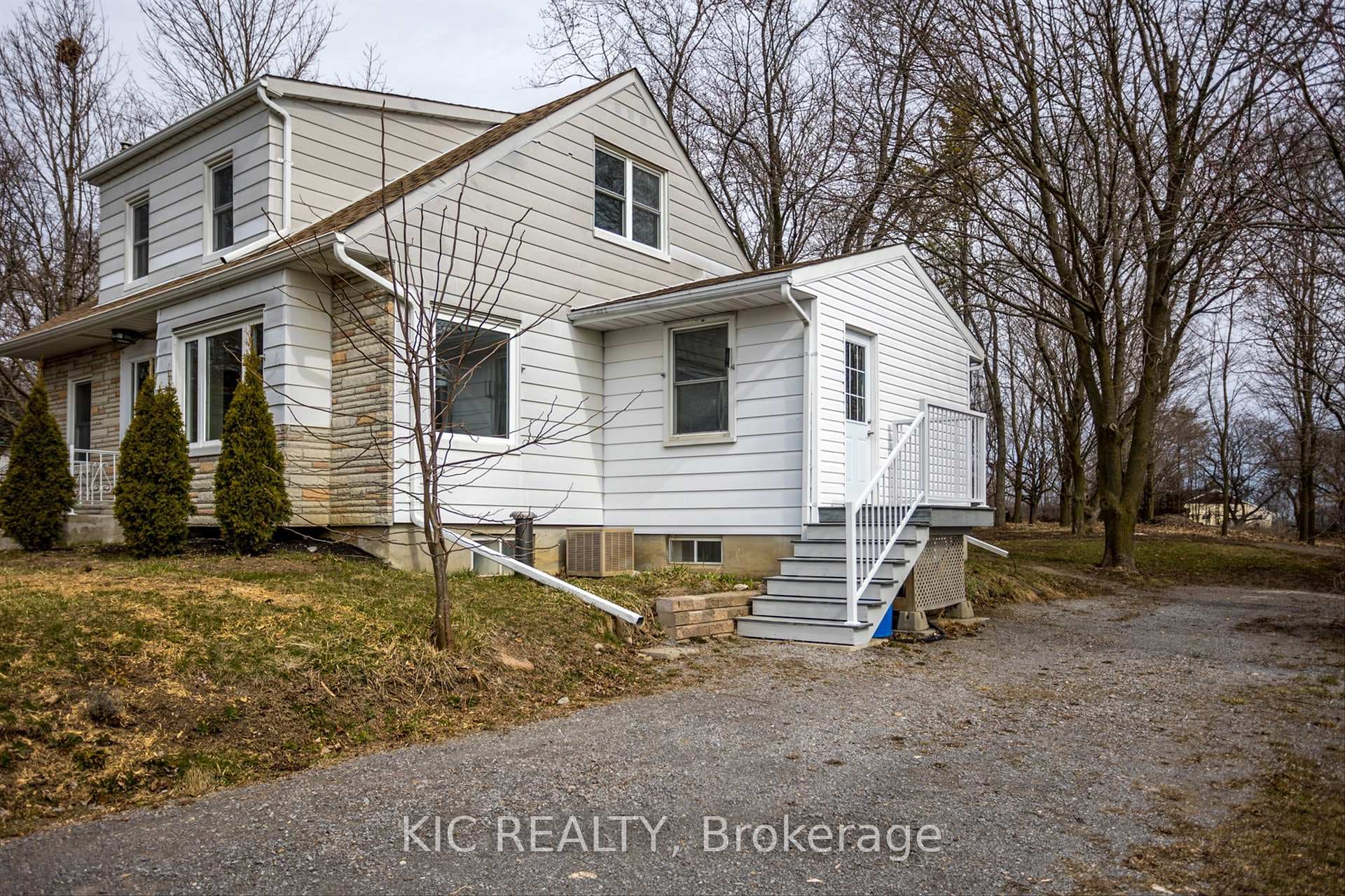20 Mcnab Avenue photo 3