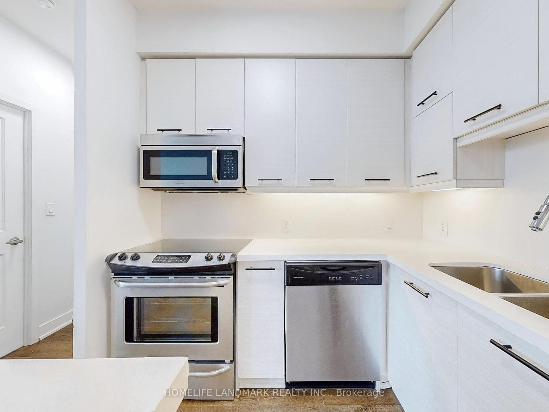 26 Norton Avenue Unit 1711 photo 14