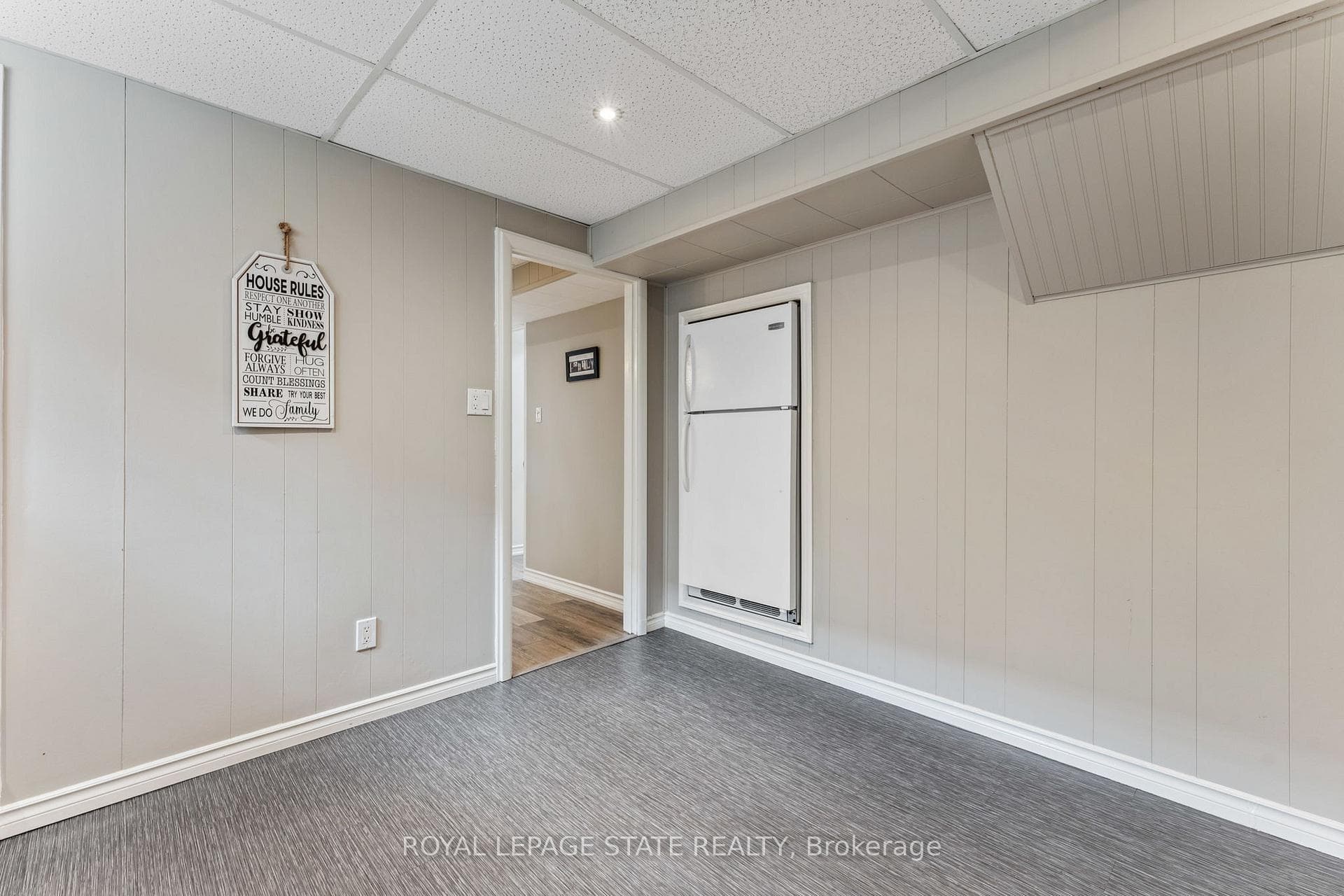 97 Briarwood Crescent photo 23