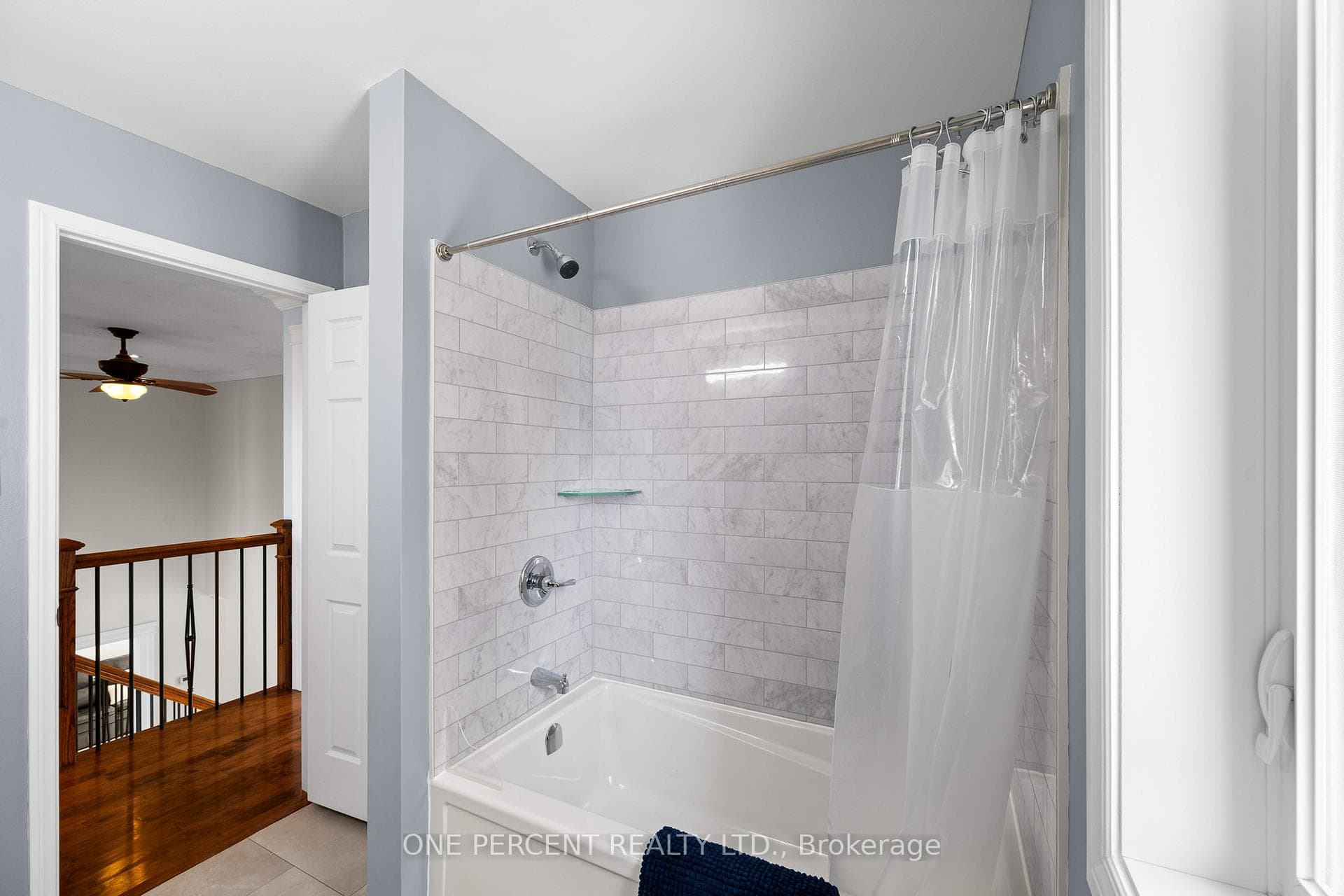 975 Fieldown Street photo 31