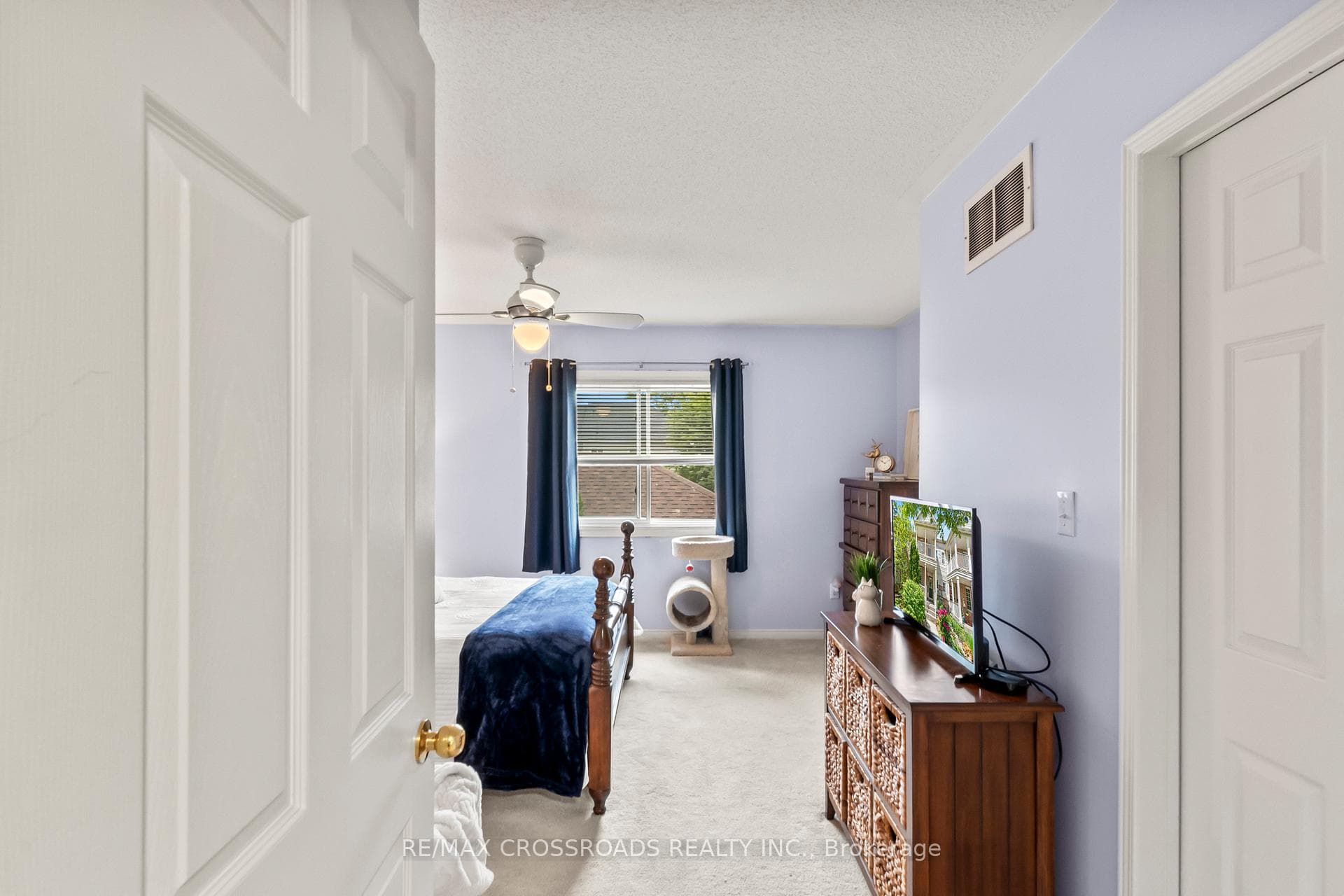 67 Regatta Crescent photo 22