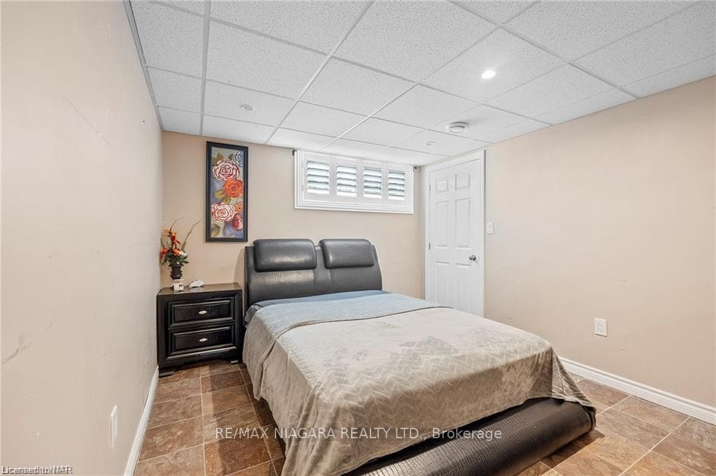 10118 WILLOUGHBY Drive photo 28