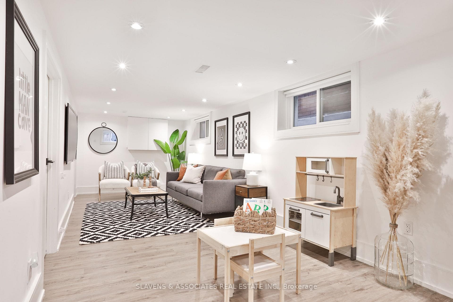 45 Ellsworth Avenue photo 30