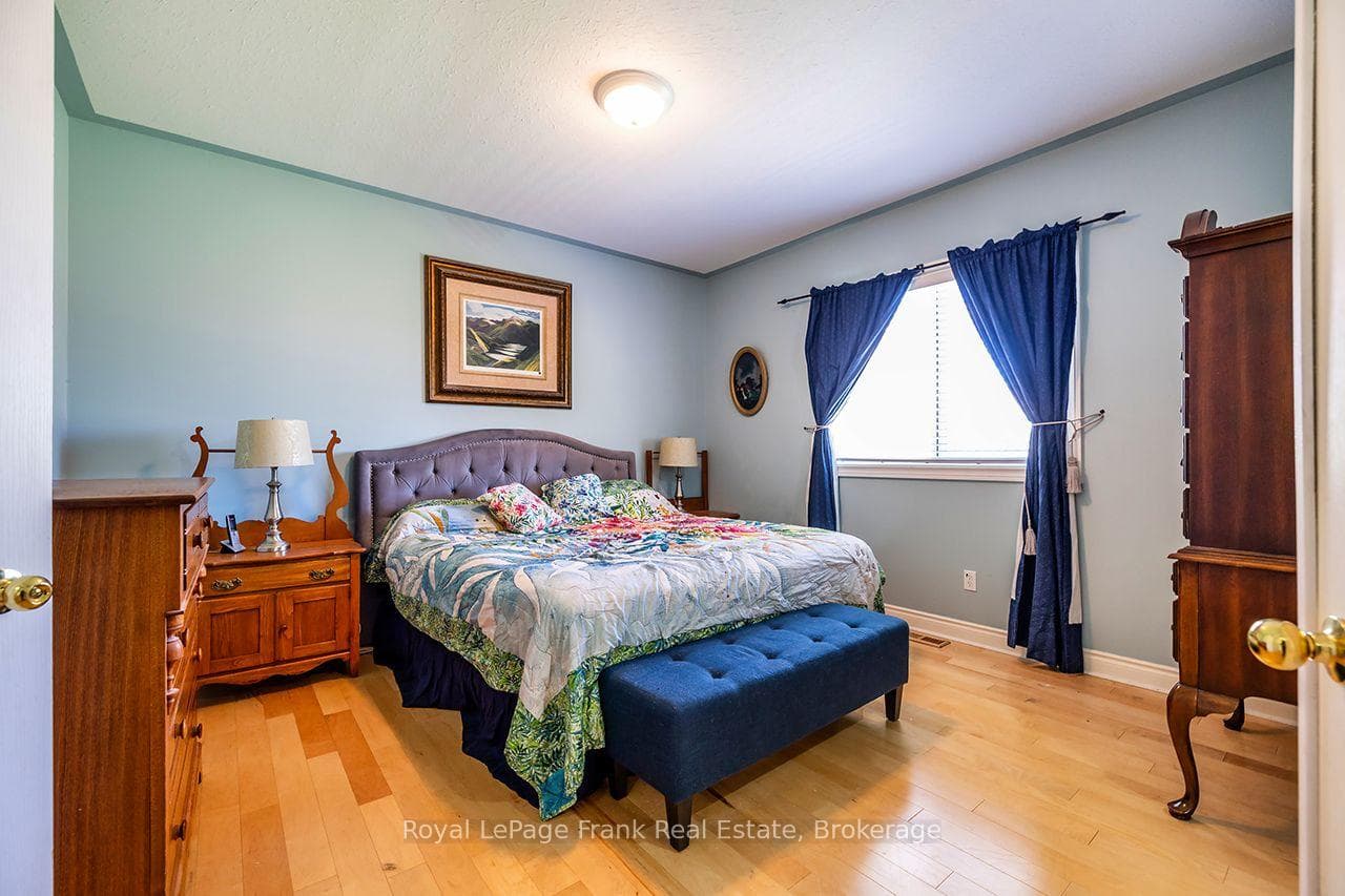 36 Lori Boulevard photo 31